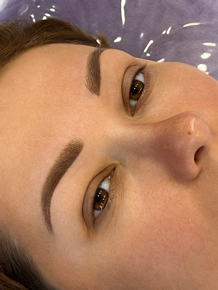 Что делать, если свои брови не нравятся?